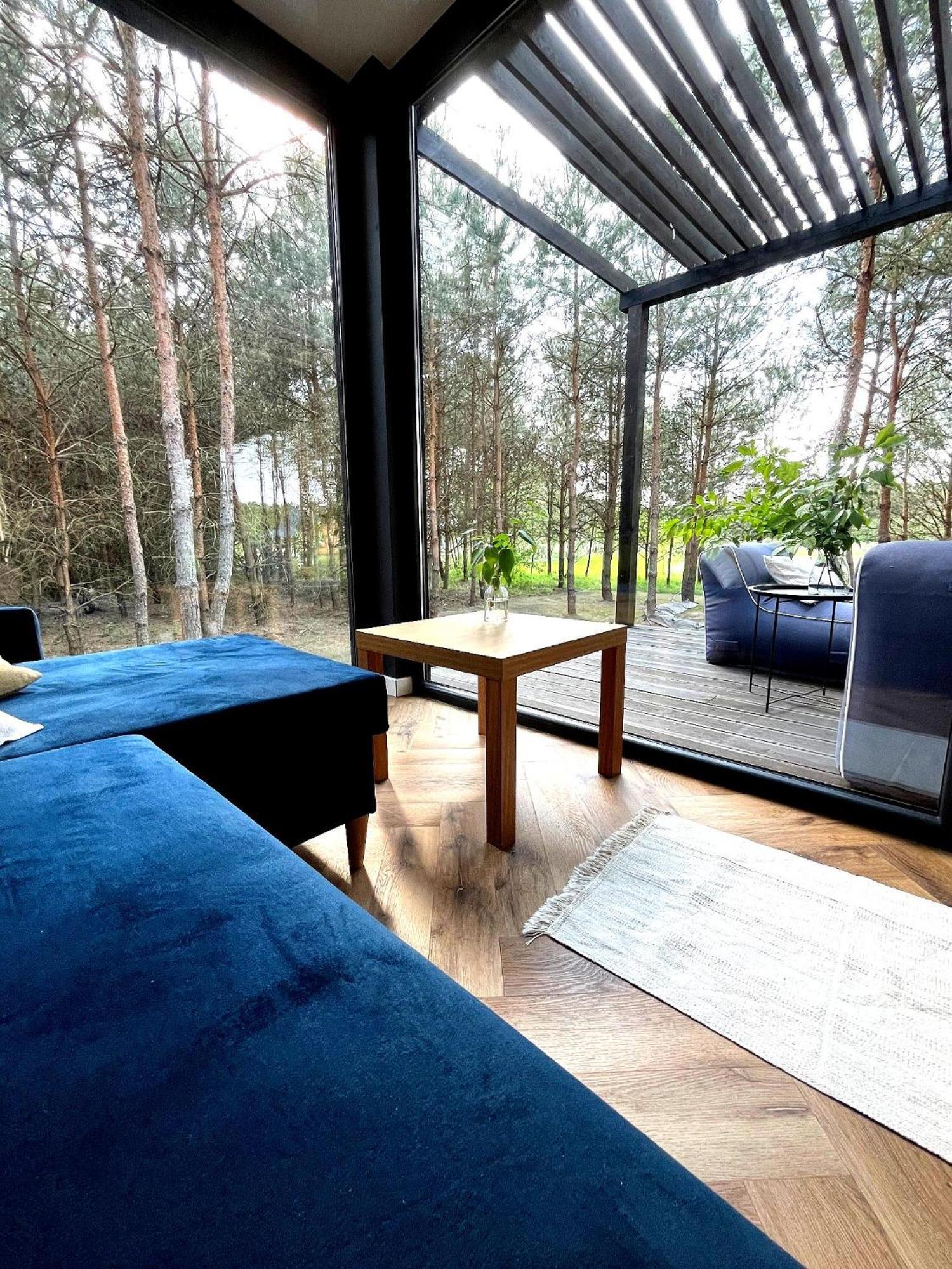 Apartment Przeszklony Tiny House W Lesie